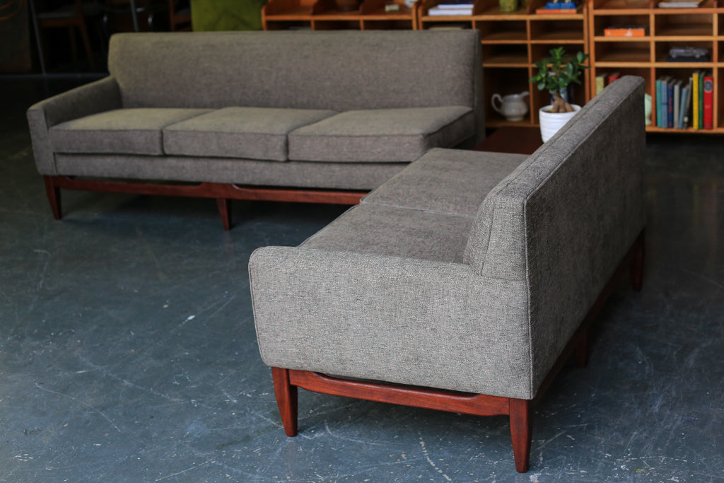 Five Seat Mid-Century Corner Unit