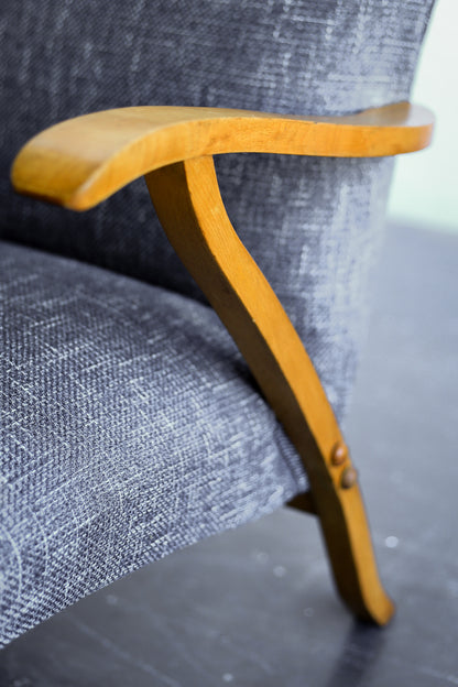 A Pair of Elegant Mid-Century Chairs