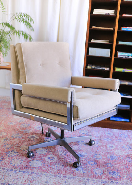 A 1970's Swivel Chair