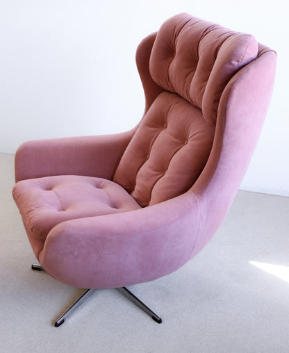 Vono (UK) Swivel Chair with Ottoman