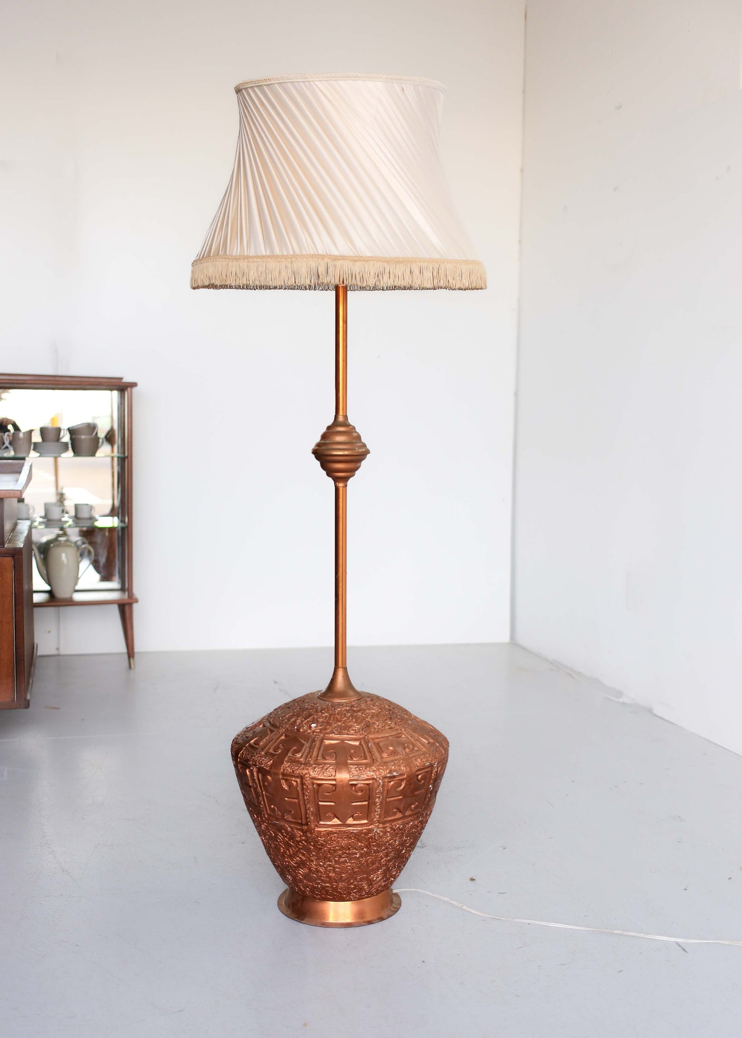 Brutalist Floor Lamp with a Chalkware Base