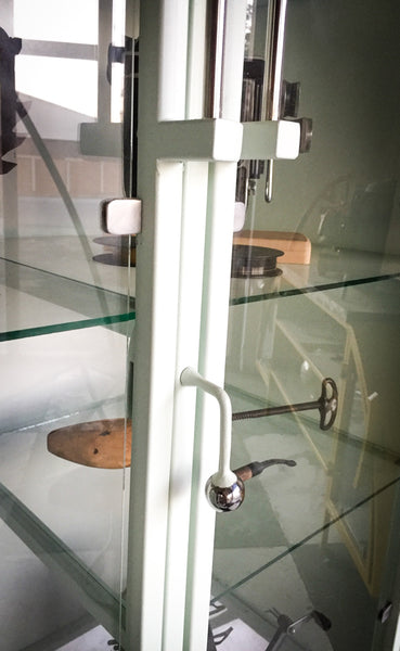 The Newly Defined 'Insurgent Medical Cabinet' - made to order